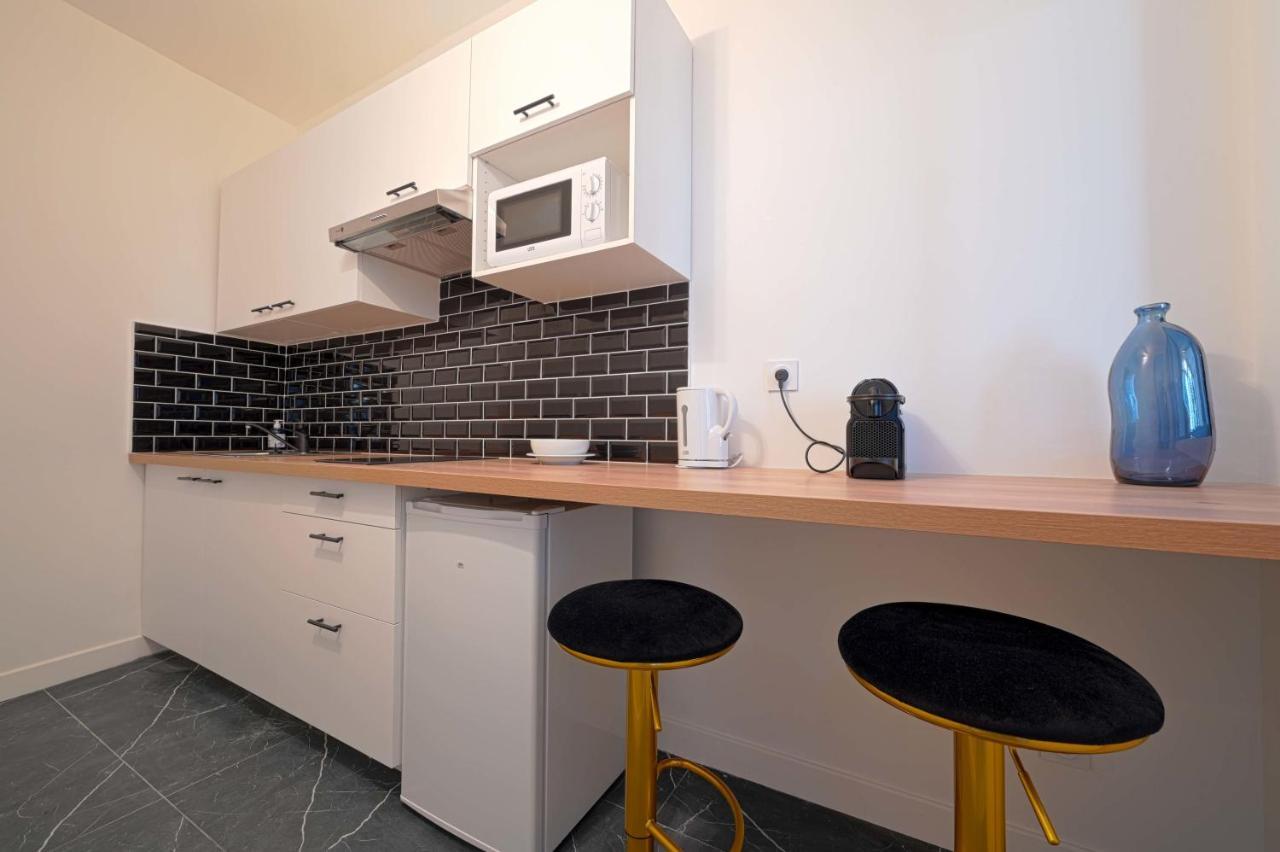 Modern Large Studio Apartment For 3 Παρίσι Εξωτερικό φωτογραφία